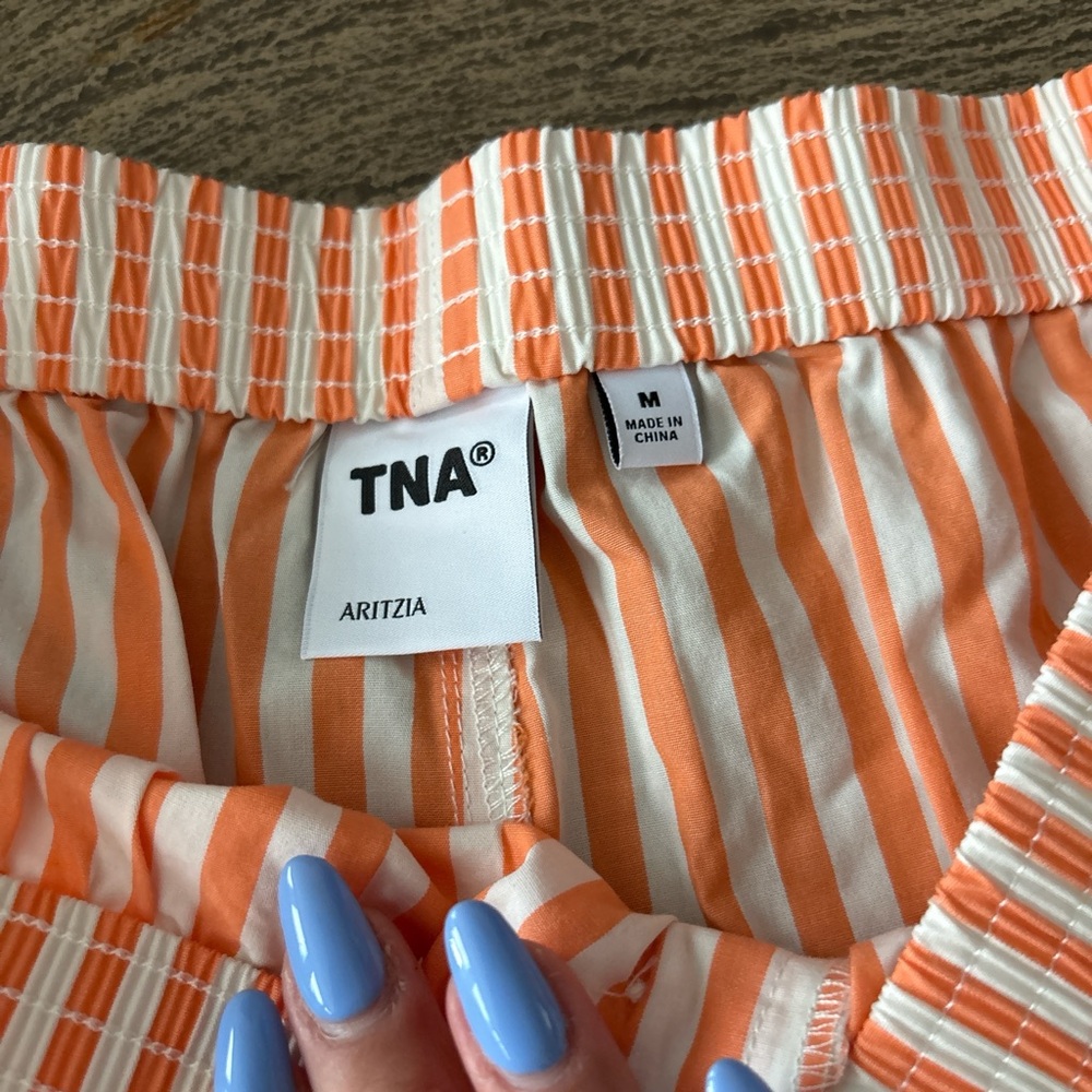 Aritzia Women's Orange and White Striped Shorts - Picture 3 of 4